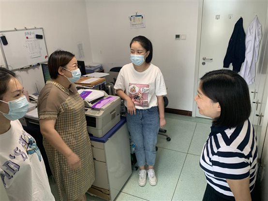 罗主任走访协和西